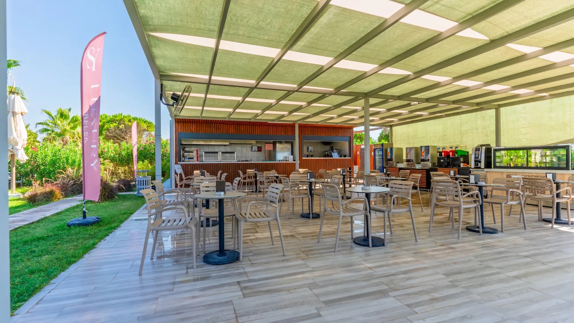 larimar-beach-restaurant 3